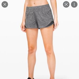 Lululemon gray hot Ty hot shorts size 6